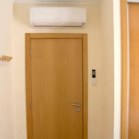 Idreira Apartament *